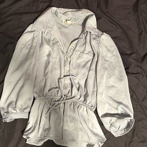 Blouse super cute worn once